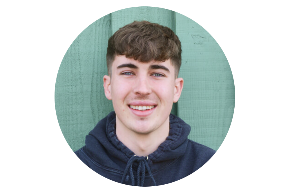 Image of Joshua at Cyclexperience with a green background